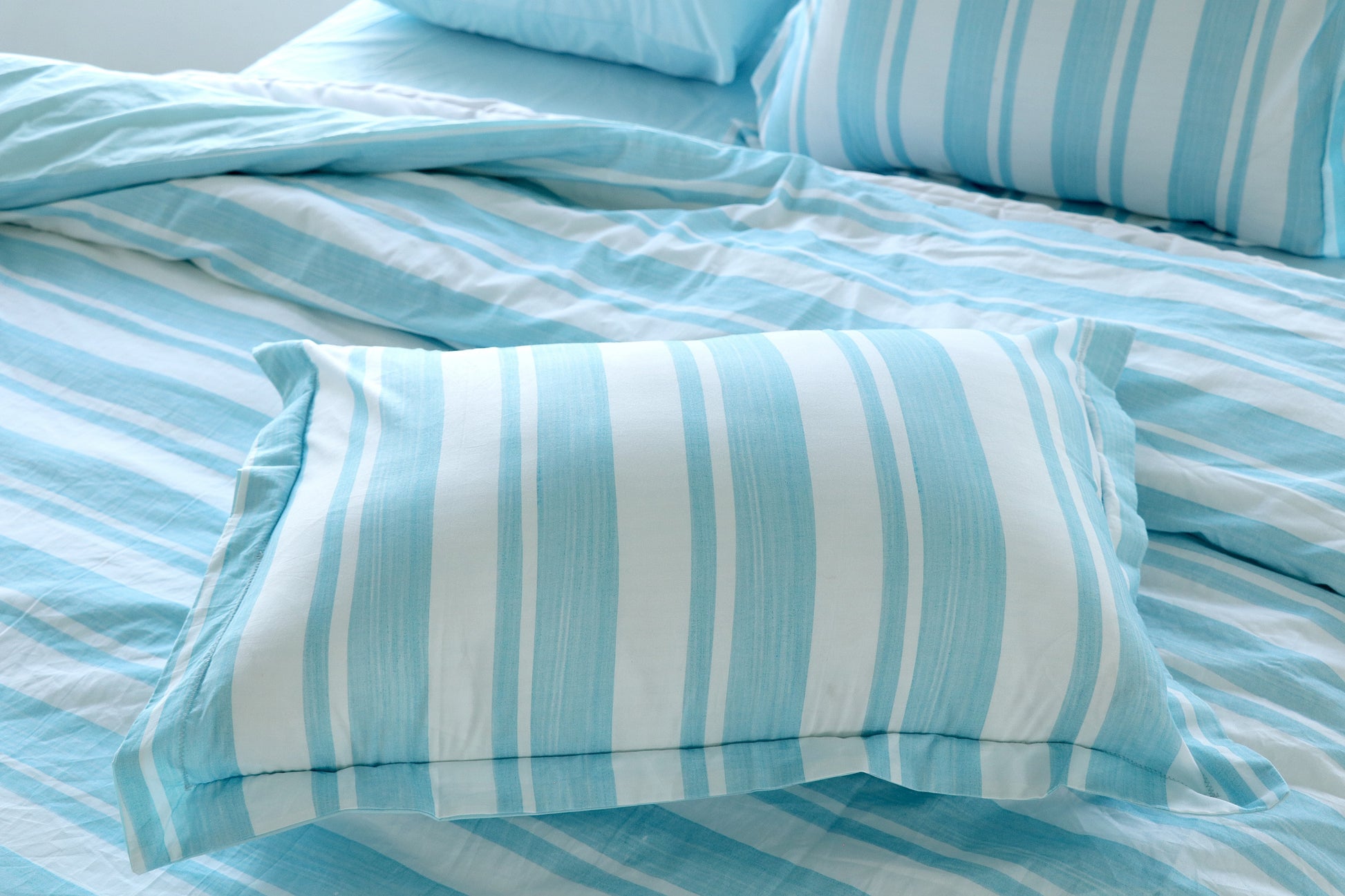 300 TC Percale Stripes Cotton Duvet Cover Set With Pillow Shams - TreeWool Duvet Cover#color_sky-blue