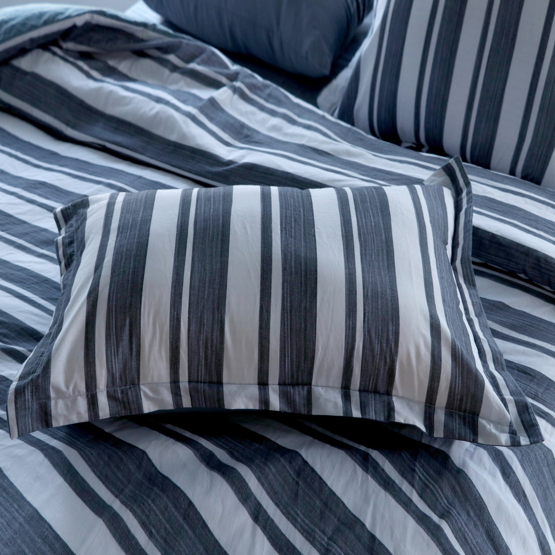 400 TC Sateen Stripes Cotton Duvet Cover Set With Pillow Shams -TreeWool Duvet Cover#color_grey