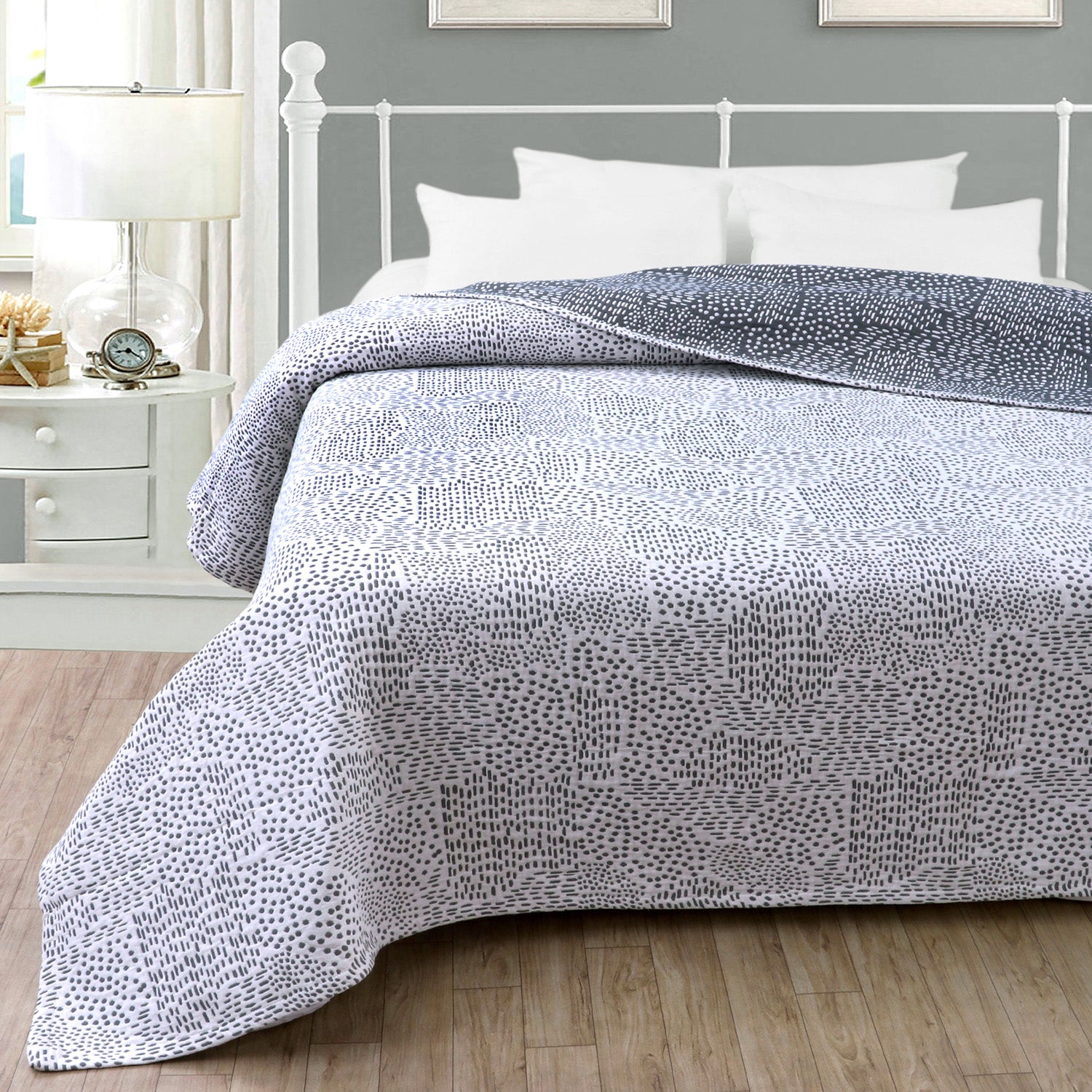 Matelassé blaze & floral design cotton thermal blanket - TreeWool bed blanket